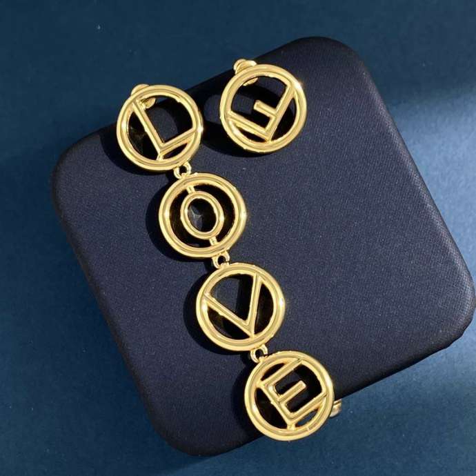 Picture of Fendi Earring _SKUFendiearring08cly1578794